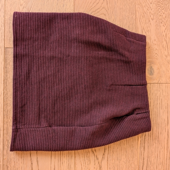 Aritzia Burgundy Pencil Skirt - Picture 1 of 3